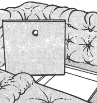 Более крупные предметы можно укладывать под сиденья. Эти места надо содержать в чистоте.