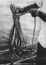 Сворачивание конца в бухту.